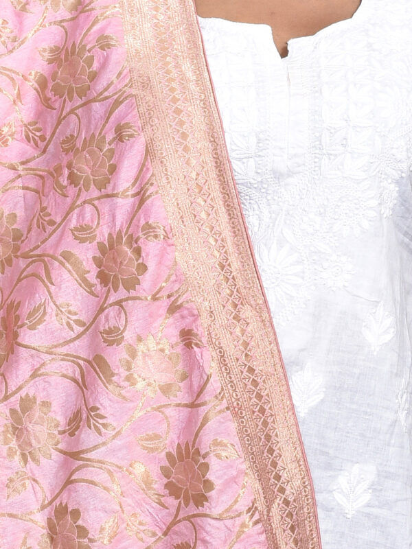 Peach Floral Banarasi Dupatta - Image 6