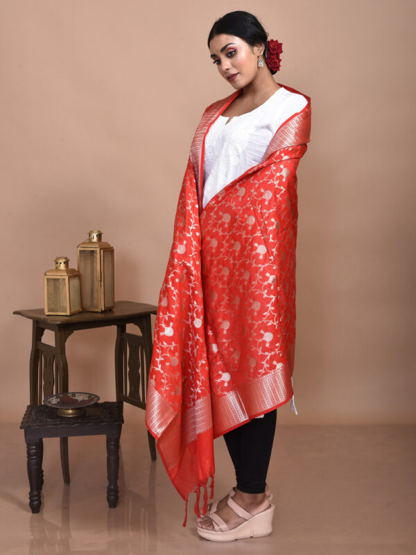 Red Minakari Banarasi Dupatta - Image 2