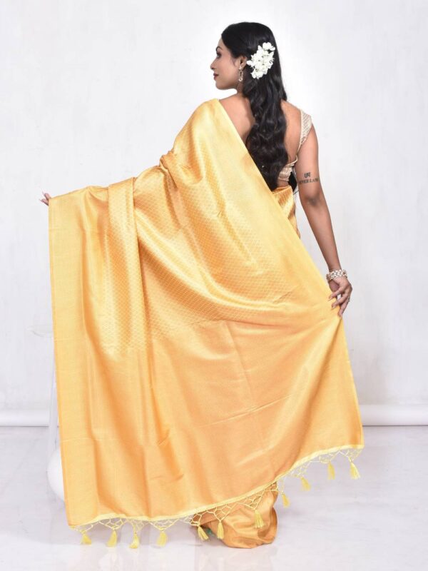 Golden Semi Silk Kanjeevaram Saree - Image 2