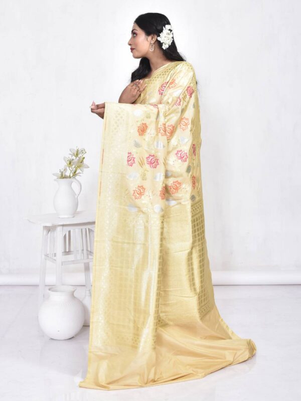 Off White Banaras Tilfi Minakari Saree - Image 4