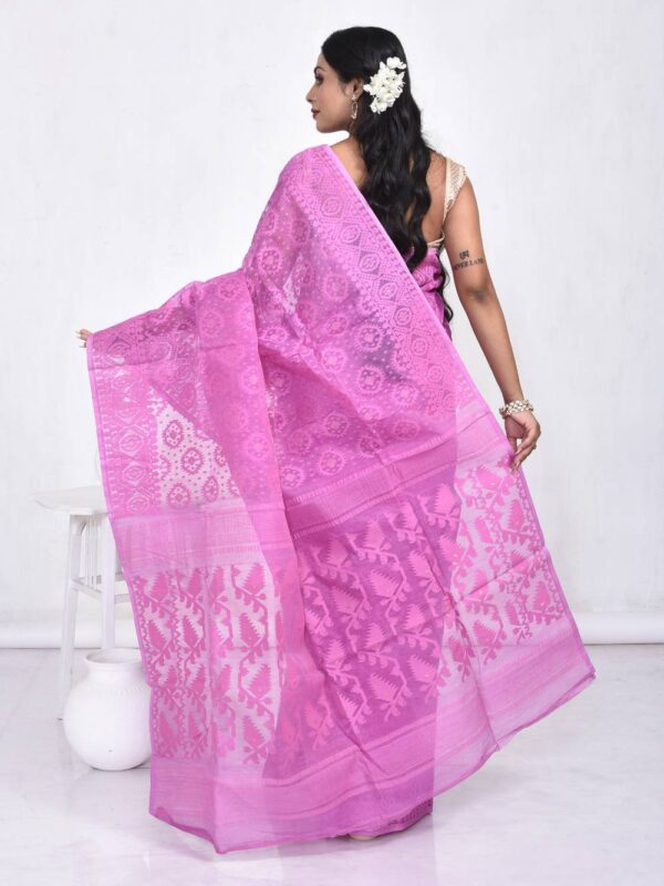 Mauve Cotton Dhakai Jamdani Saree - Image 2
