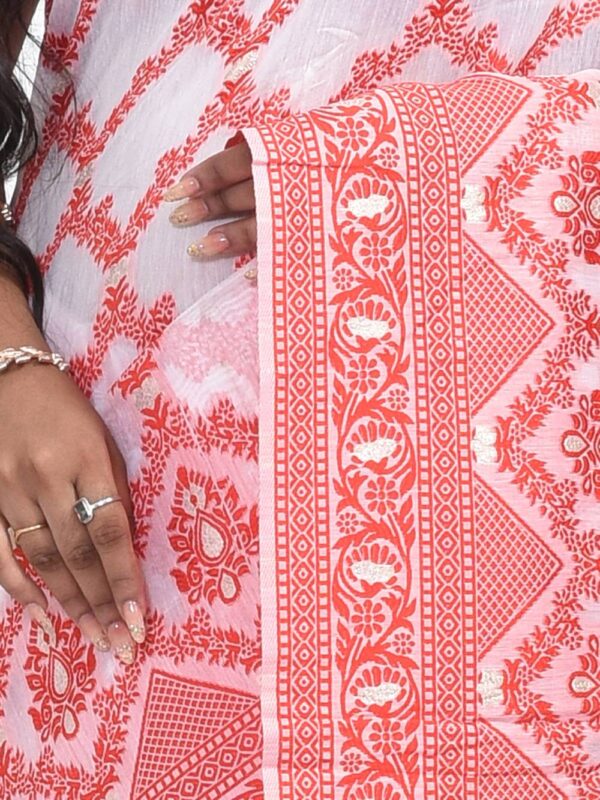 Red & White Linen Saree - Image 3
