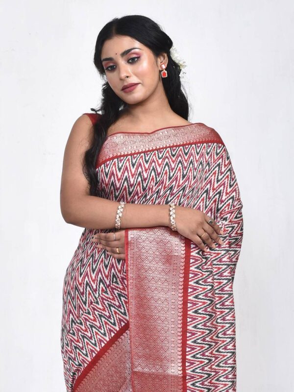Red White Ikat Print Linen Saree - Image 6