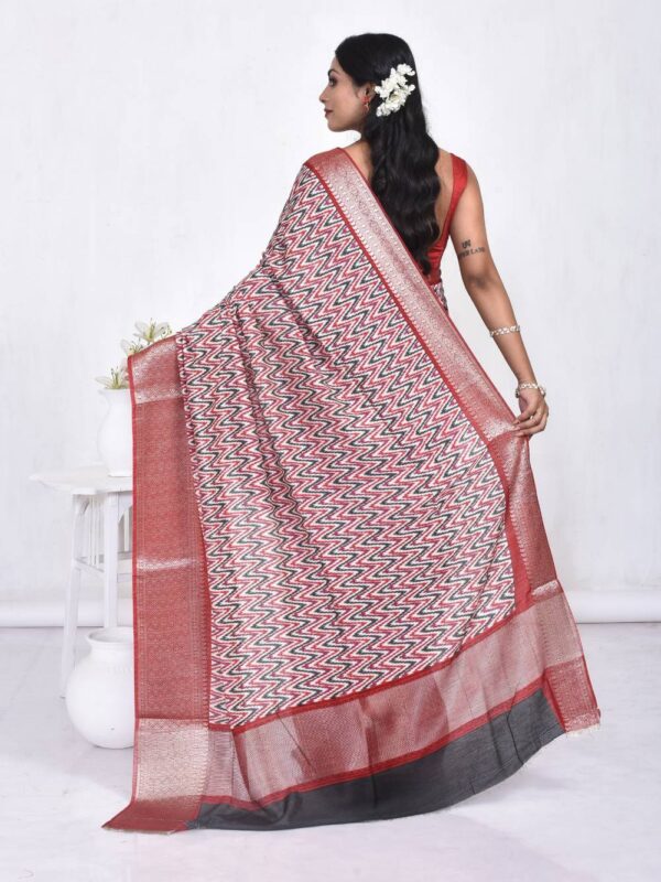 Red White Ikat Print Linen Saree - Image 2