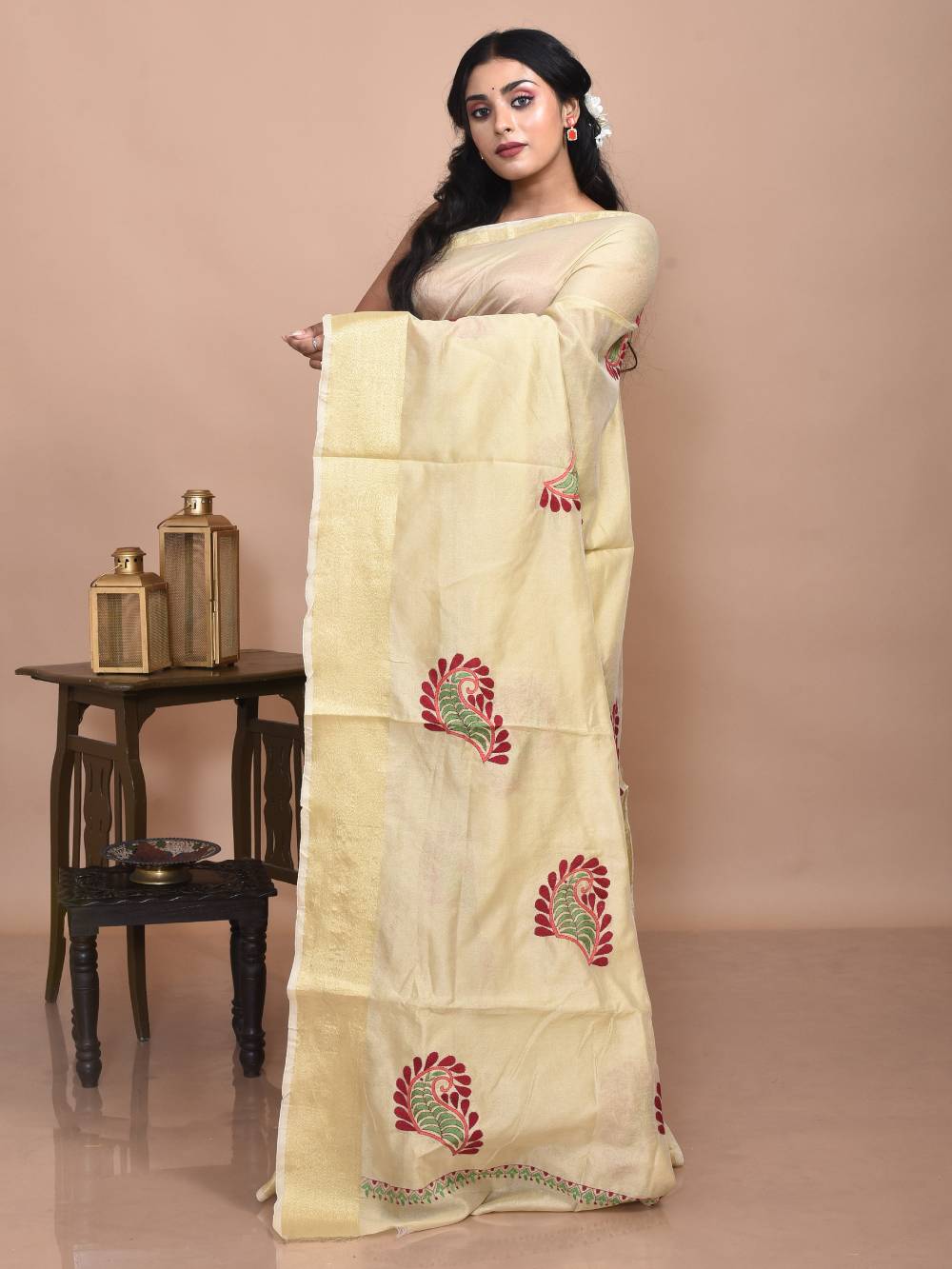 Golden Kolki Hand Embroidered Chanderi Saree - Image 4