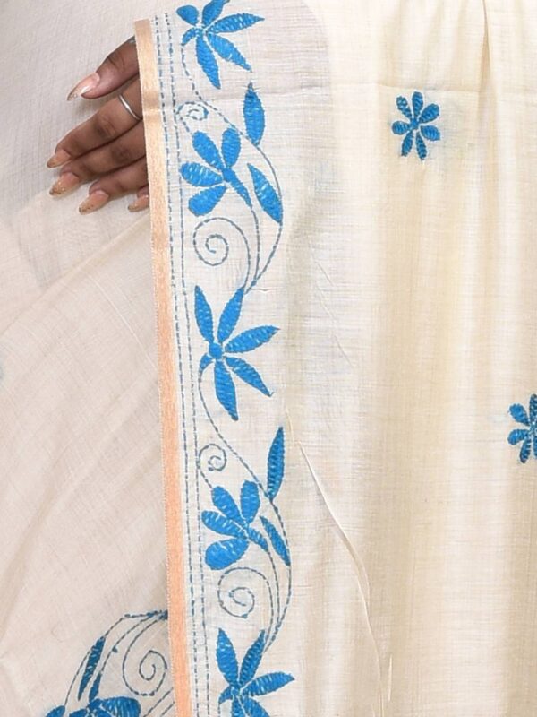 Off-White Floral Semi Tussar Kantha Stitch Saree - Image 3