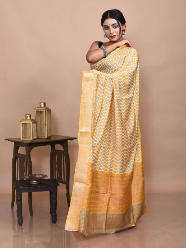 Yellow Chequered Linen Silk Saree - Image 4