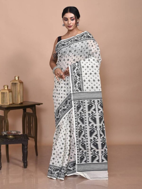 White Cotton Dhakai Jamdani Saree