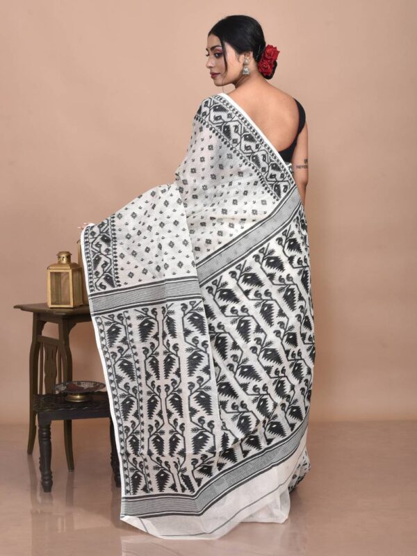 White Cotton Dhakai Jamdani Saree - Image 2