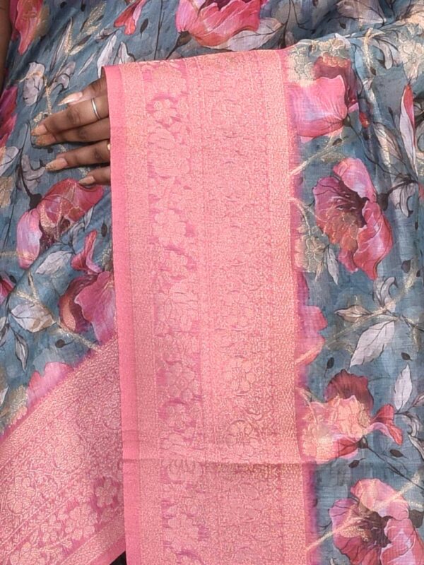 Grey Printed Muslin Silk Saree - Image 3