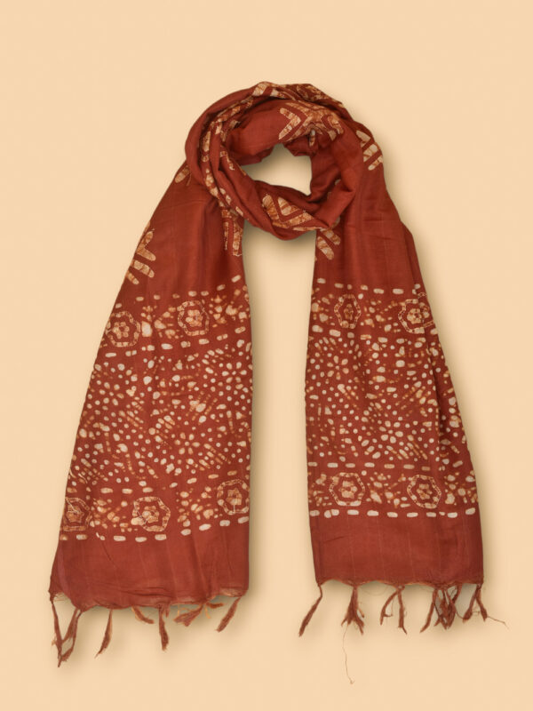 Maroon Batik Stole with Kantha Work - Image 5