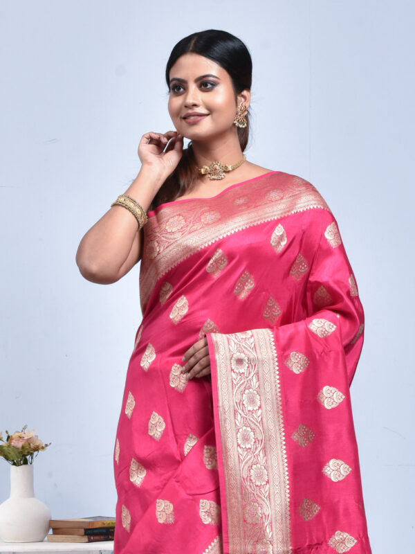 Fuchsia Pink Traditional Design Banaras Katan Silk Saree - Image 5