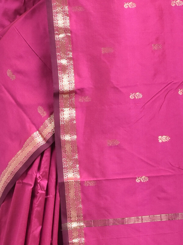 Fuchsia Pink Hand Woven Kanjeevaram Silk Saree - Image 6