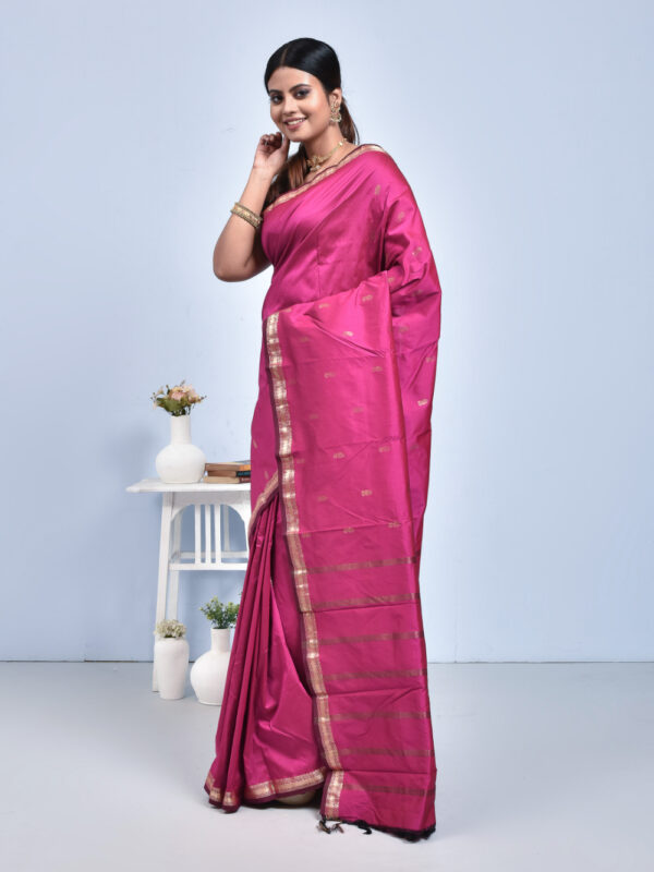 Fuchsia Pink Hand Woven Kanjeevaram Silk Saree - Image 4