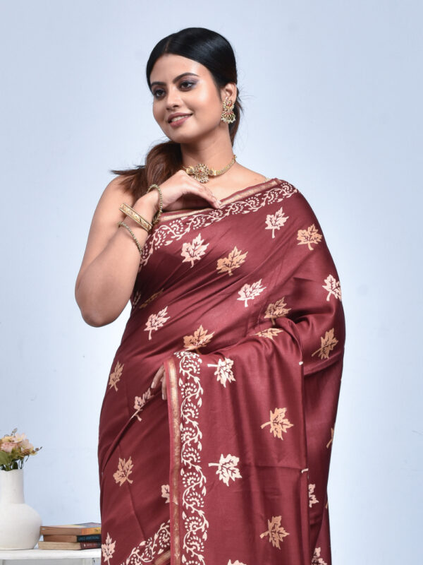 Maroon Maple Leaf Design Block Printed Maheshwari Semi Silk Saree - Image 5