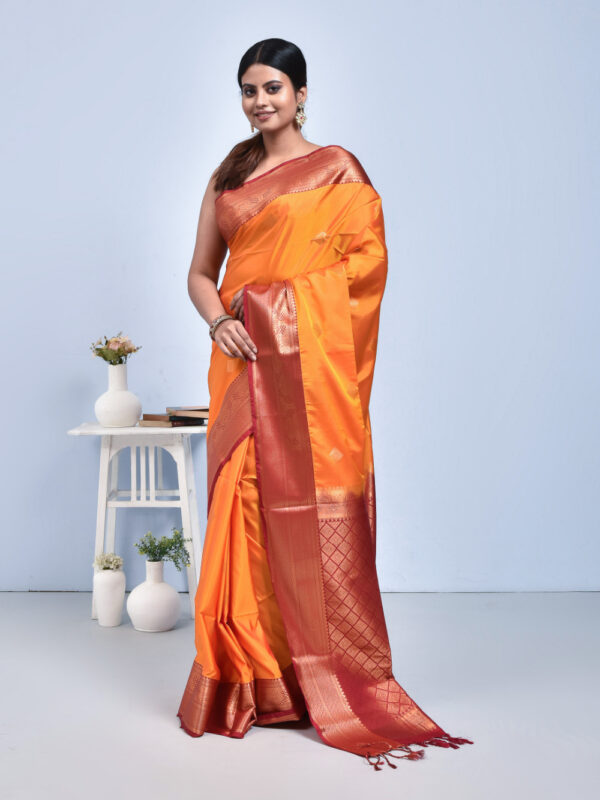 Golden Yellow Hand Woven Kanjeevaram Silk Saree with Red Border - Image 4