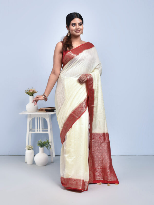 White Red Bengal Tussar Silk Saree - Image 3