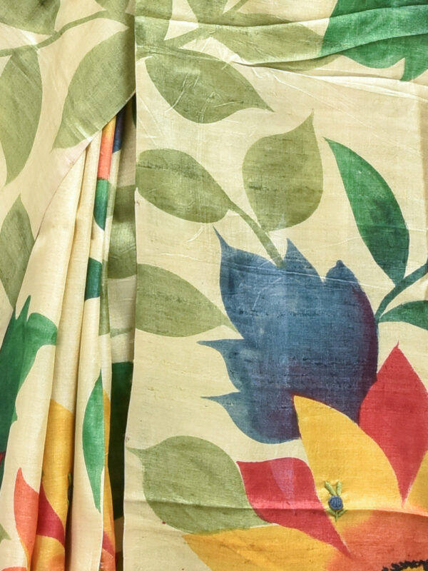 Beige Hand Woven Kanjeevaram Silk Saree with Purple Border - Image 6