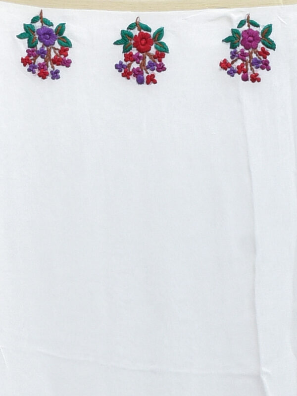 White Floral Hand Embroidered Georgette Saree - Image 8