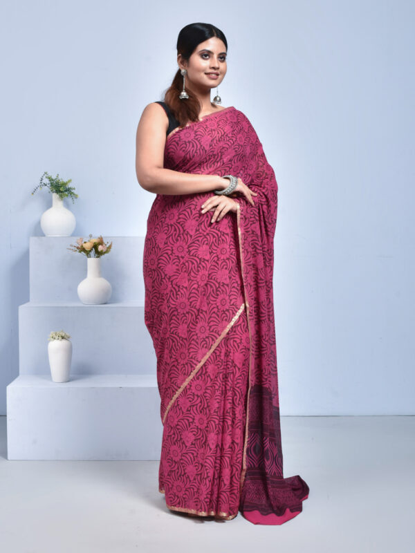 Fuchsia Pink Floral Printed Georgette Saree - Image 3