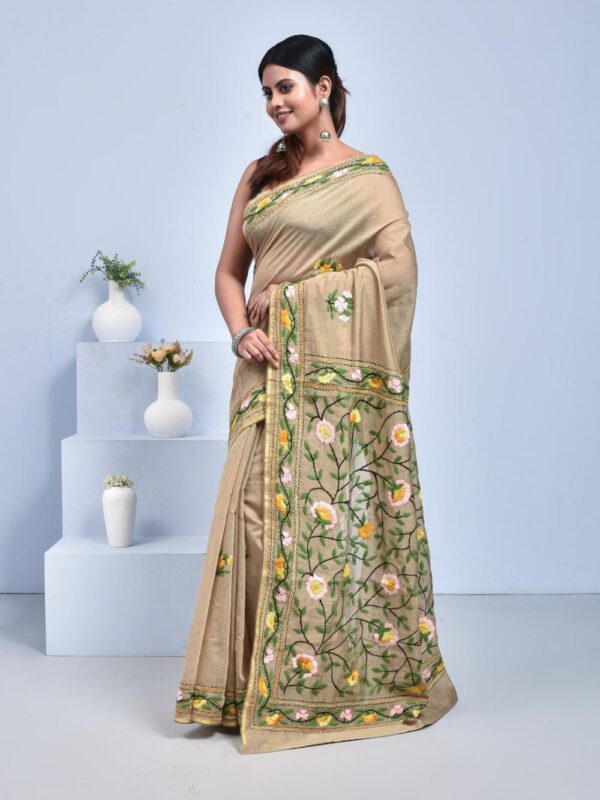 Beige Pure Cotton Saree with Hand Embroidered Floral Jaal Design - Image 3