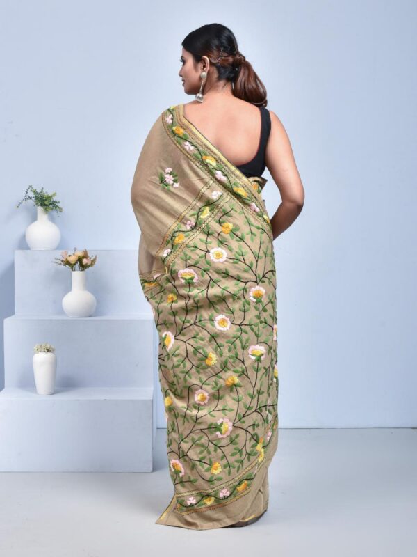 Beige Pure Cotton Saree with Hand Embroidered Floral Jaal Design - Image 2