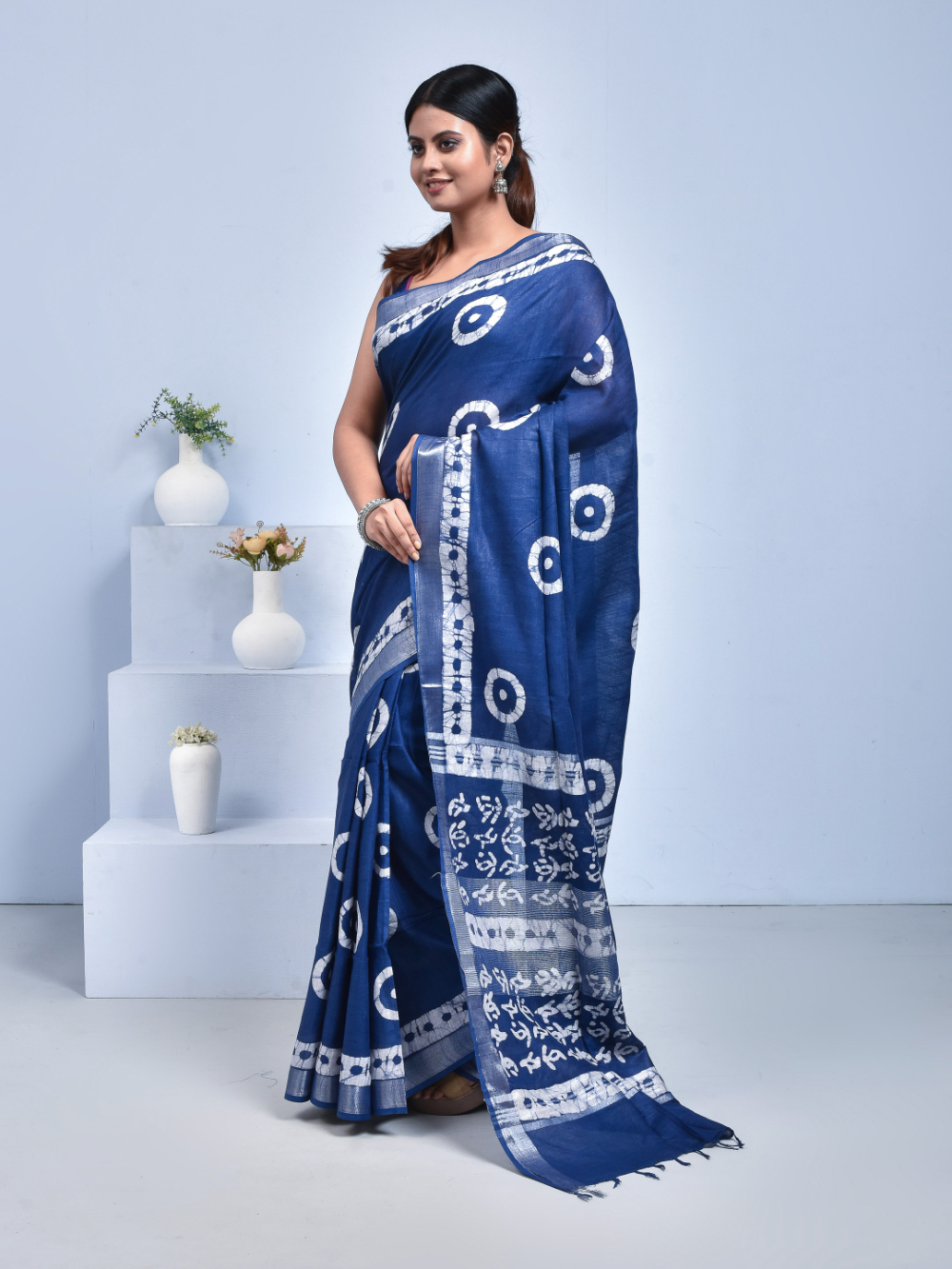 Navy Blue Batik Print Bhagalpur Linen Saree - Image 4