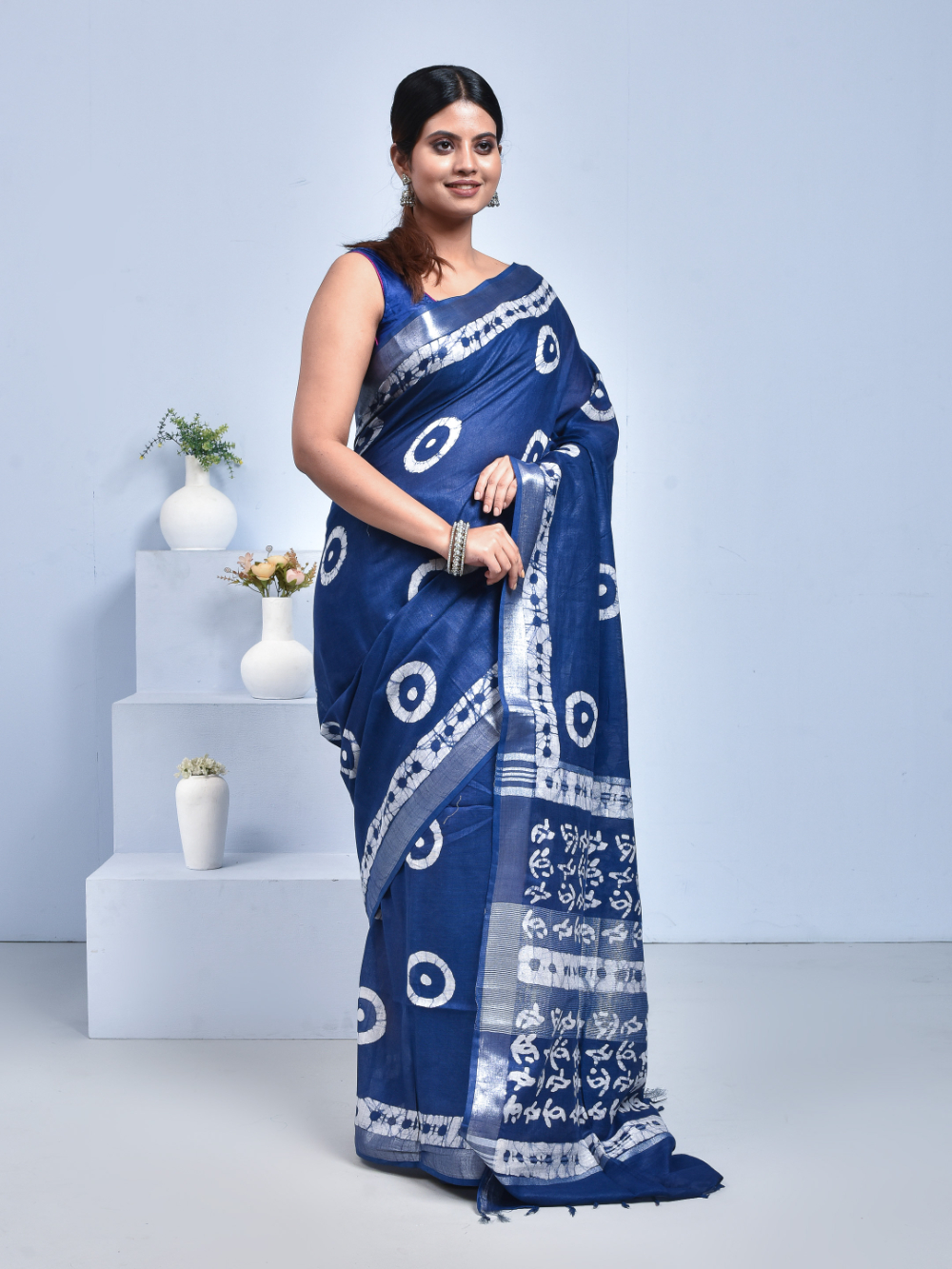 Navy Blue Batik Print Bhagalpur Linen Saree - Image 3