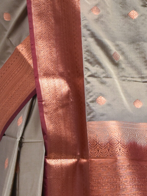 Gray Hand Woven Kanjeevaram Silk Saree with Brick Red Border - Image 6