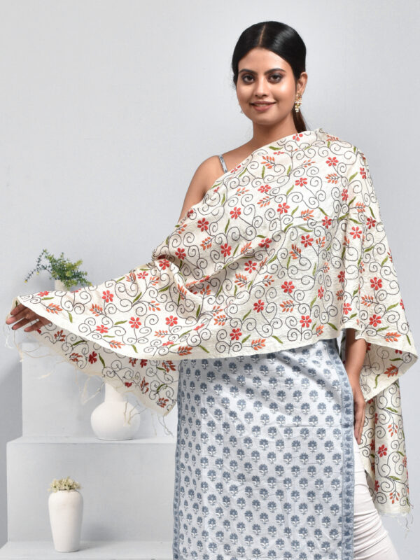 Off White Pure Silk Periwinkle Design Hand Embroidered Dupatta - Image 3