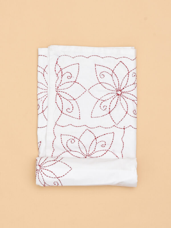 White Floral Design Hand Embroidered Cotton Nakshi Kantha - Image 3