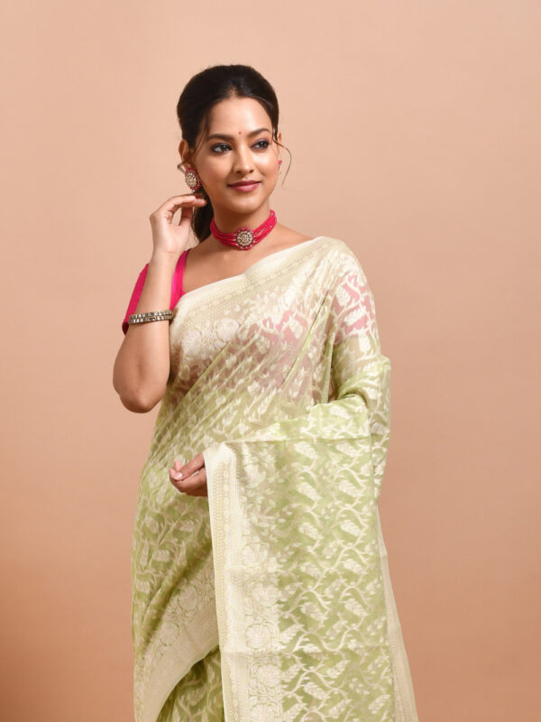 Light Green Leaf Design Banaras Kora Silk Saree - Image 5
