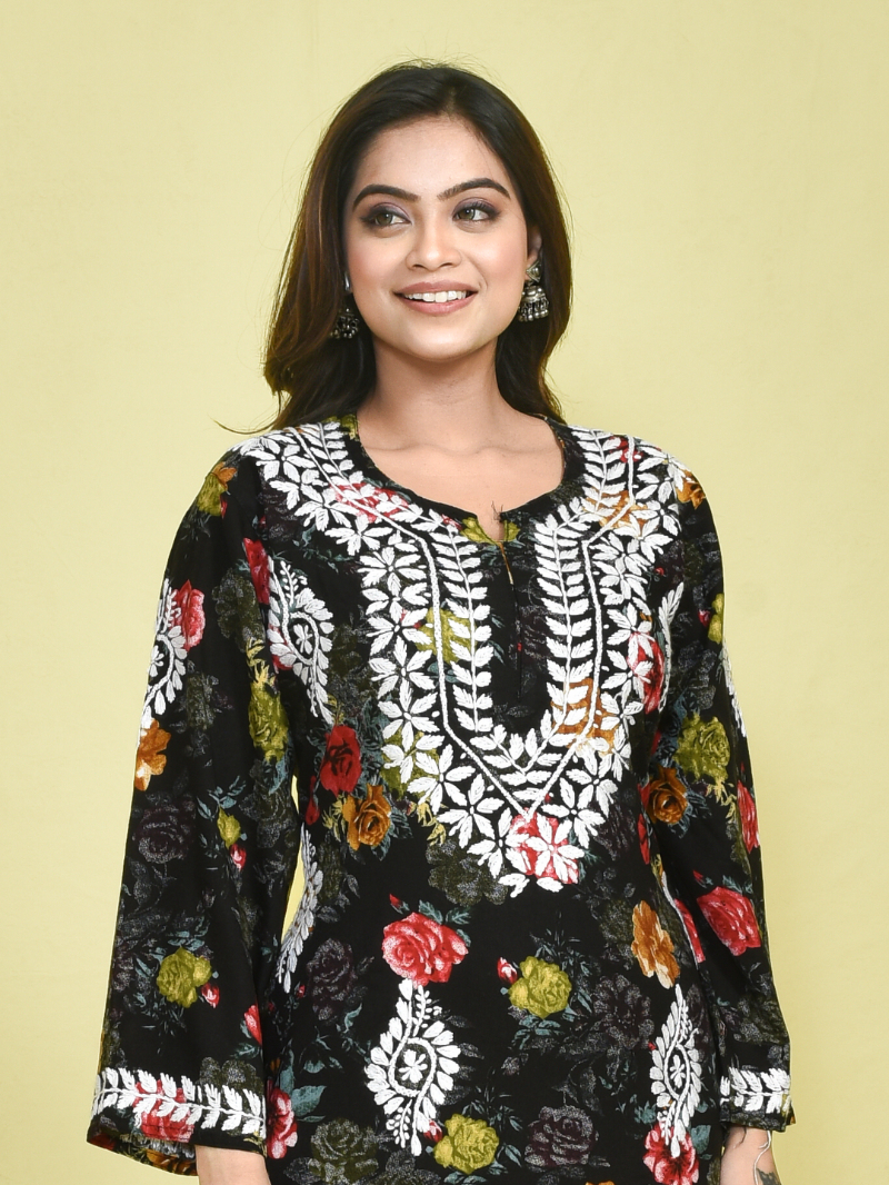 Black Chikankari Work Floral Printed Mulmul Kurta Set with White Chikankari Embroidered Cotton Pants - Image 5