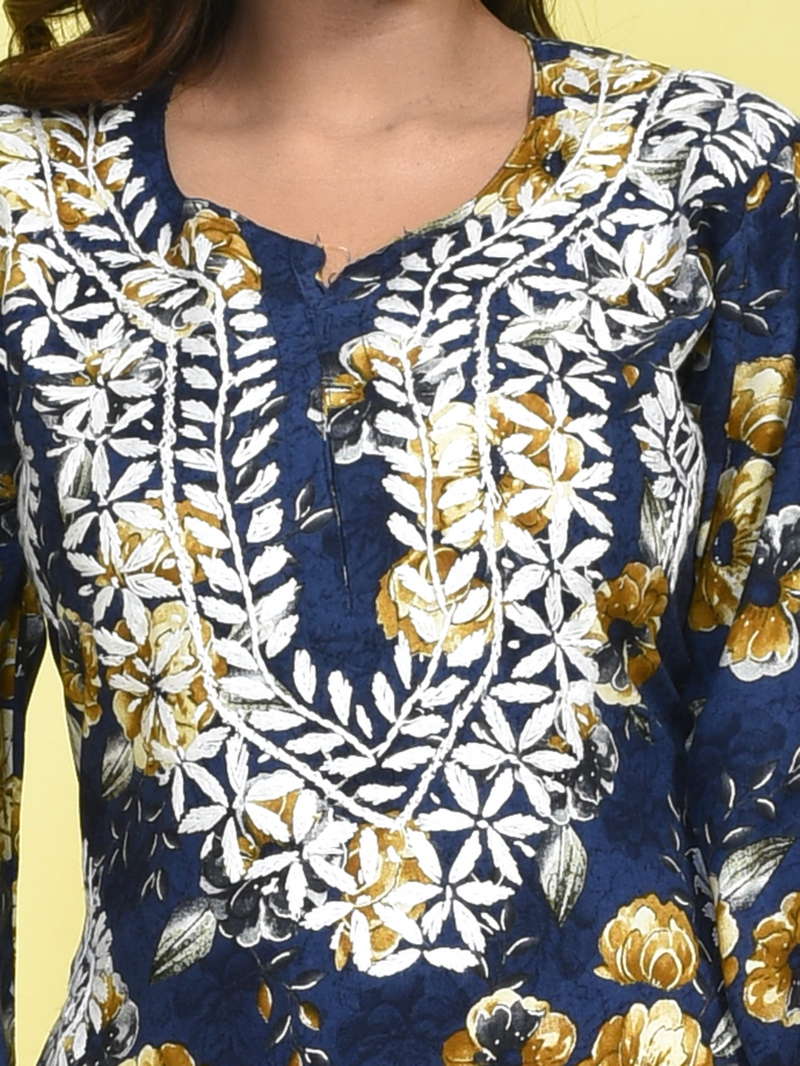 Grey Chikankari Work Floral Printed Mulmul Kurta Set with White Chikankari Embroidered Cotton Pants - Image 6